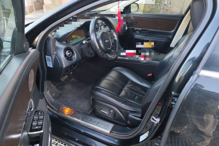 Used Jaguar XJ 2014 XJL 2.0T Two-Wheel-Drive Elegant Business Edition
