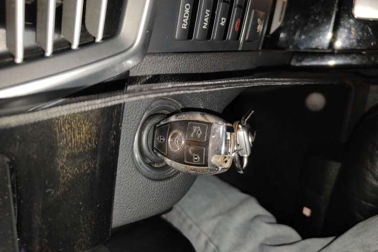 Used Mercedes-Benz E-Class 2011 E 260 L CGI Fashion Model