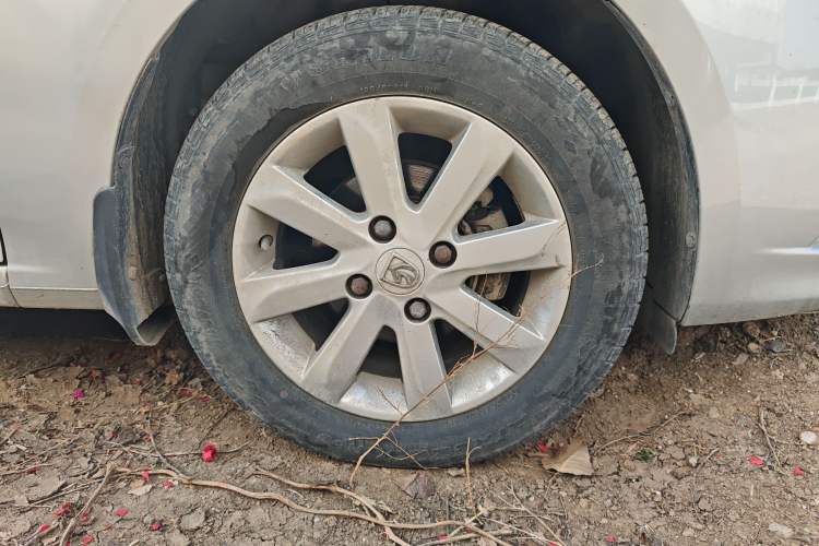 Used Baojun 630 2011 1.5L manual Comfort trim level