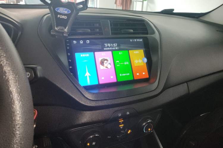 Used Ford Escort 2019 1.5L Automatic ZhiXiang Model Audio And AC Panel