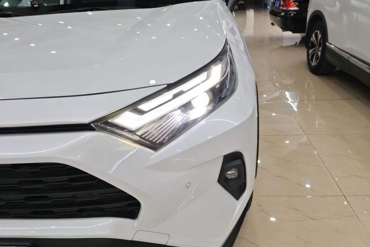 Used Toyota RAV4 2023 Dual-Engine 2.5L E-CVT Two-Wheel Drive Elite Plus Edition Left Front Headlight