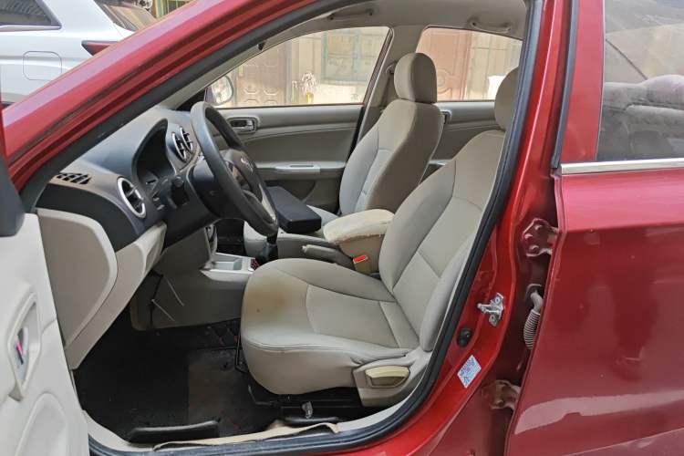 Used CHANGAN Alsvin V3 2015 1.4L Manual Meiruan Model China V Standard
