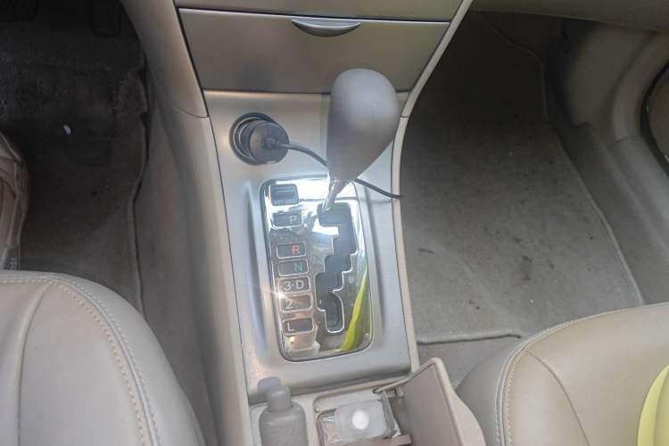 Used Toyota Corolla EX 2011 1.6L Automatic Classic Edition Gear Lever
