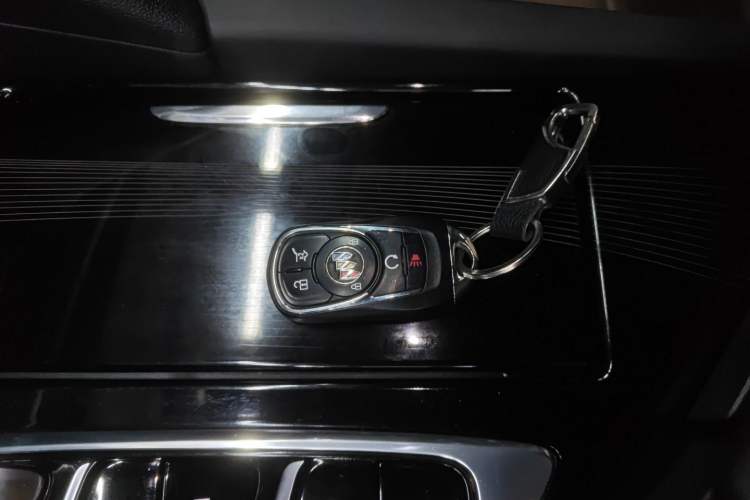 Used Buick Enclave 2020 28T Four-Wheel Drive Flagship Version Vehicle Key