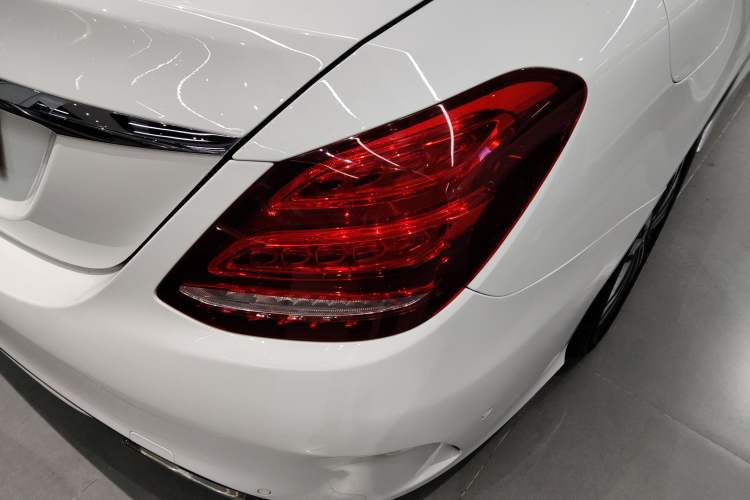 Used Mercedes-Benz C-Class 2017 Facelift C 200 L Sport Edition
