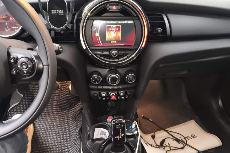 Used MINI 2021 1.5T ONE Audio And AC Panel