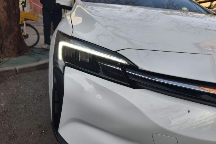 Used Buick Velite 6 2020 Connected Smart Enjoyment PLUS Right Front Headlight