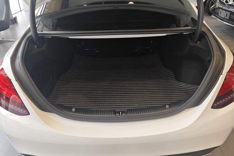 Used Mercedes-Benz C-Class 2019 Restyled C 260 L Sport Edition Trunk