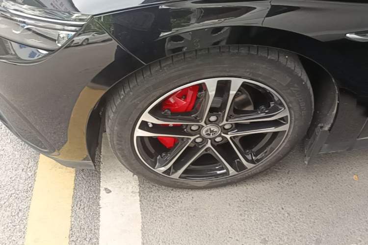 Used BYD Han 2023 EV Champion Edition 605KM Front-Drive Premium Model
