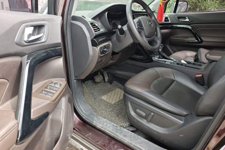 Used GAC Trumpchi GS4 2016 235T G-DCT Luxury Edition Driver Seat