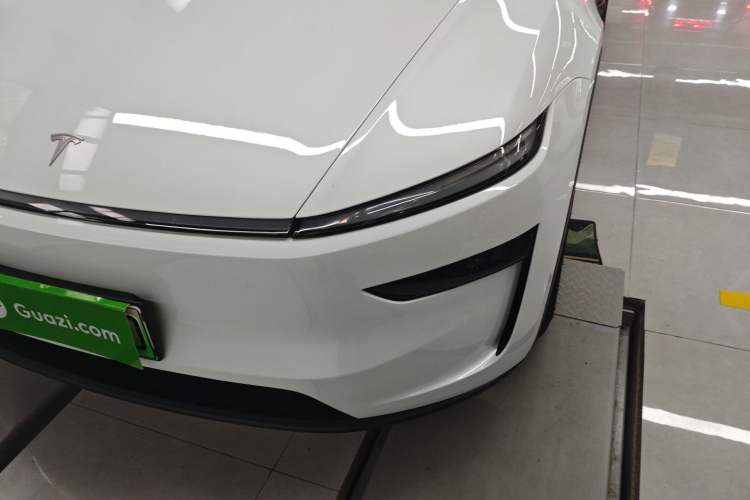 Used Tesla Model Y 2025 Rear-Wheel Drive First Edition