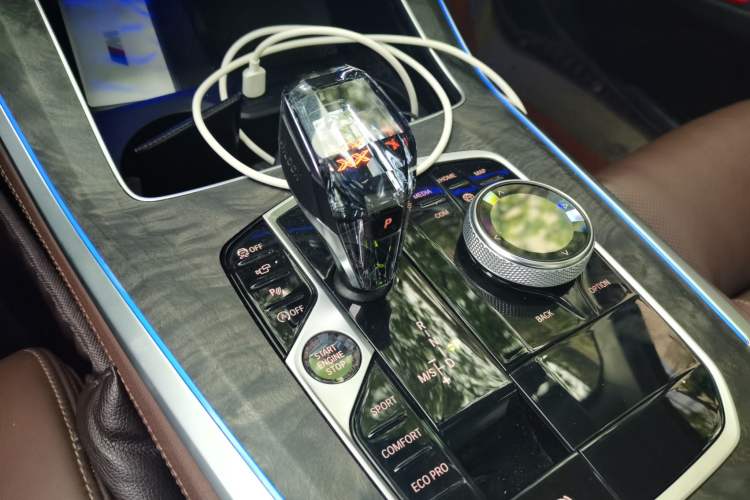 Used BMW X5 2021 Restyled xDrive40i Luxury Version M Sport Package Gear Lever