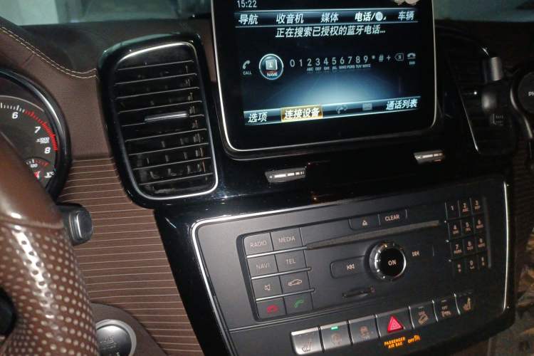 Used Mercedes-Benz GLE 2019 GLE 320 4MATIC Dynamic Edition Prestige Model Audio And AC Panel