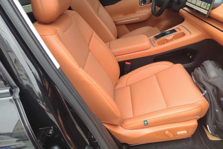 Used Leapmotor C10 2026 605 Enjoyment Edition Right Front Seat