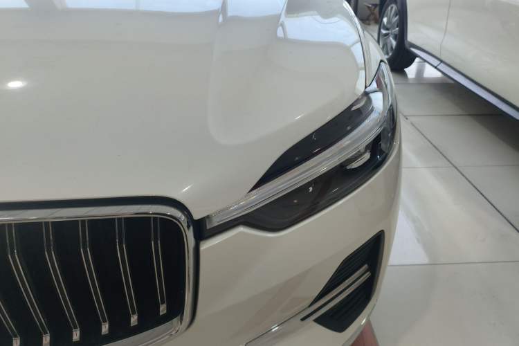 Used Volvo XC60 2023 B5 4x4 Smart Luxury Edition