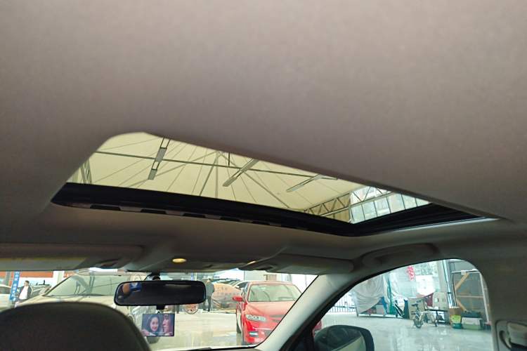 Used Infiniti Q50L 2015 2.0T Comfort Edition Headliner