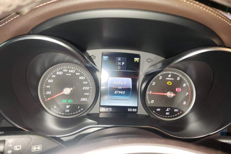 Used Mercedes-Benz GLC 2019 GLC 300 L 4MATIC Dynamic Model Instrument Cluster