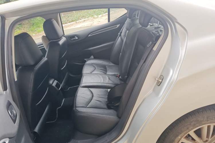 Used Citroen C4L 2015 1.2T Automatic Luxury Edition Left Rear Seat