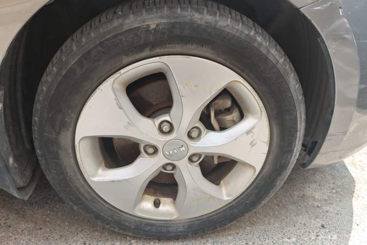 Used Kia Carens 2013 2.0L 7-Seater Automatic Standard Version China IV Standard
