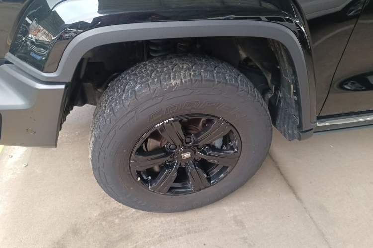 Used Tank 300 2021 City Edition 2.0T—Truly Stylish Left Front Wheel Hub