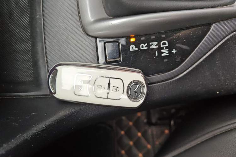 Used Mazda 3 Axela 2017 Sedan 1.5L Automatic Comfort Model Emission Standard China V
