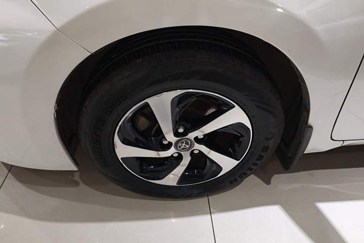 Used Toyota Levin 2017 Revised 185T CVT Elite Edition China V Standard Left Front Wheel Hub