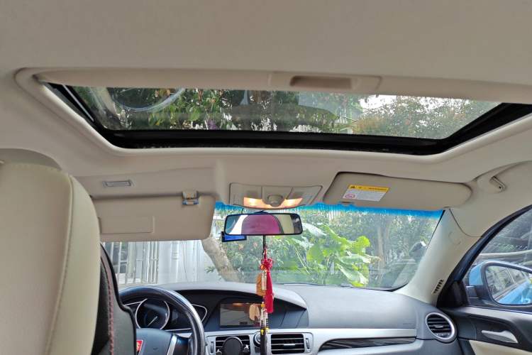 Used Roewe e550 2016 Deluxe Edition
