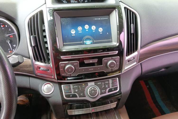 Used Haval H9 2017 2.0T Gasoline 4x4 Premium 5-Seater
