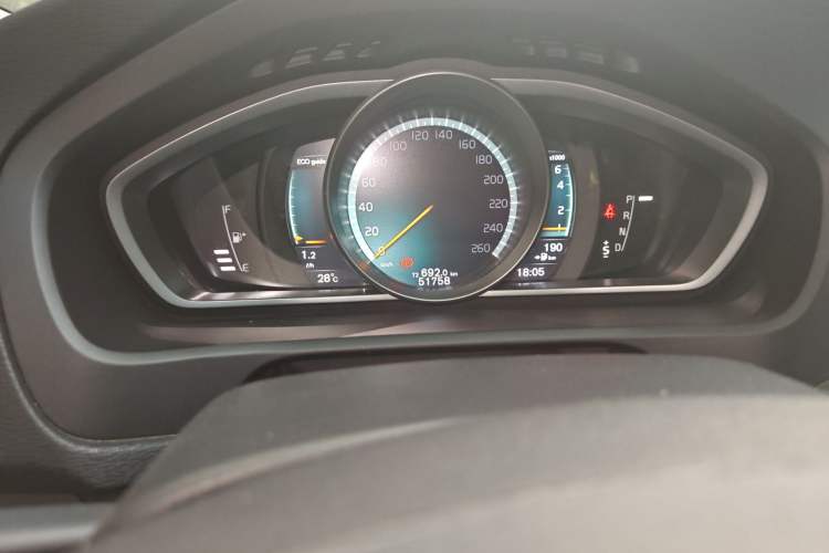 Used Volvo V40 2018 T3 Zhiya Edition
