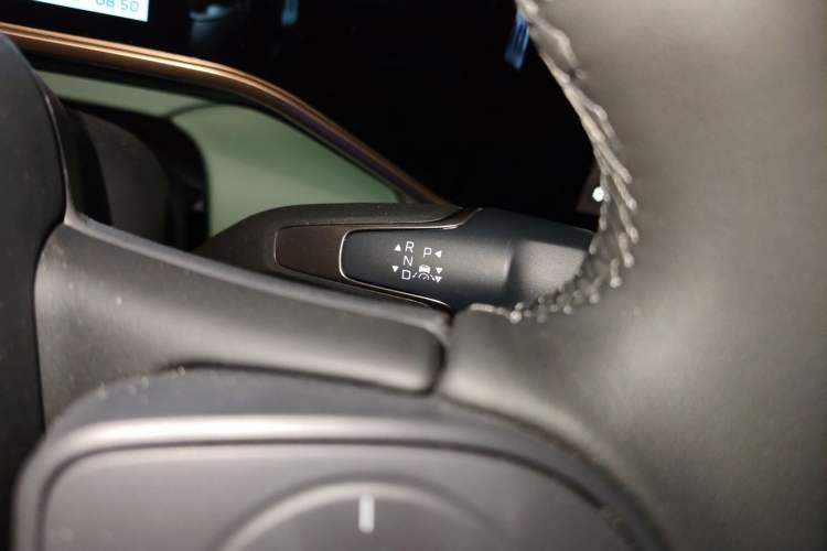 Used Hongqi EH7 2025 690 Smart Selection Edition
