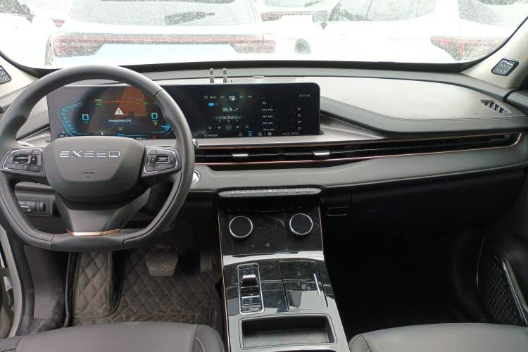 Used EXEED Zhuifeng C-DM 2022 1.5 TCI-DHT 105 km "Chengfeng Qi" Edition