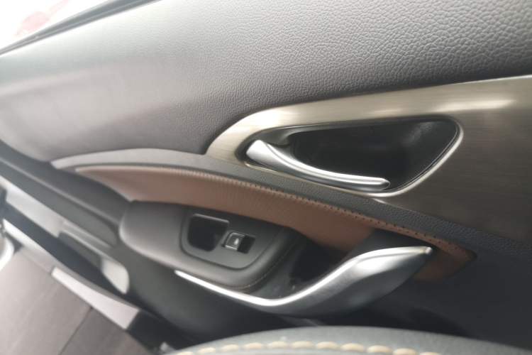 Used BYD Song 2018 1.5TID Automatic Smart Connect Prestige Model