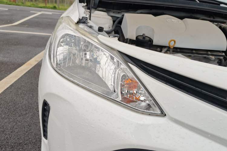 Used Toyota Vios 2017 1.5L CVT Innovation Edition Right Front Headlight