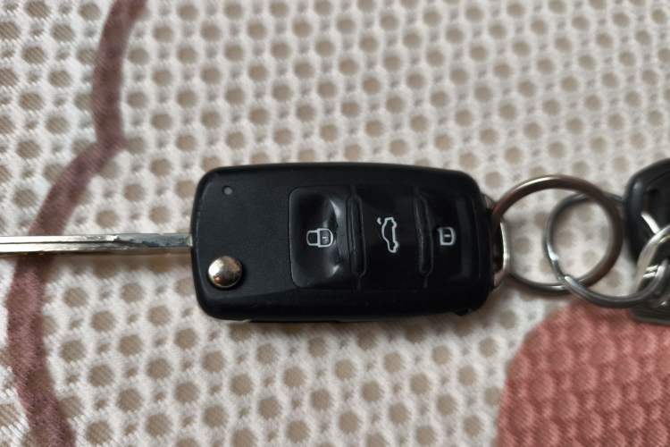 Used Volkswagen Polo 2014 1.6L Automatic Comfort Edition
