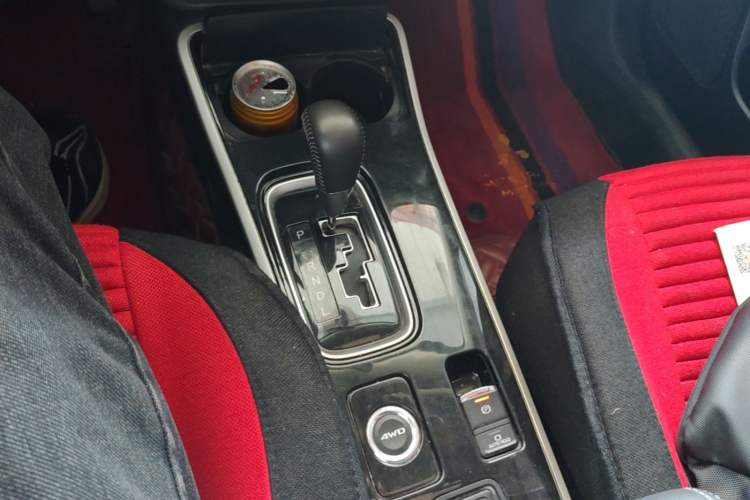 Used Mitsubishi Outlander 2019 2.4L 4x4 Zhi Xiang Edition 7 Seats China V Emission Standard
