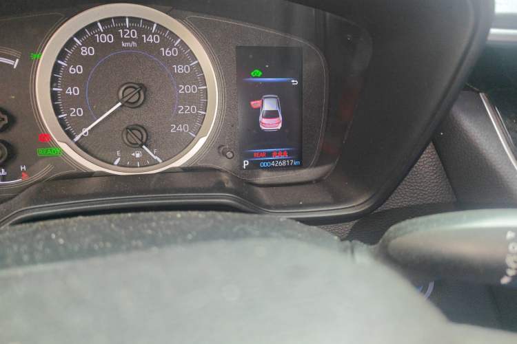 Used Toyota Levin 2019 Dual-Engine 1.8H E-CVT Luxury Edition China VI Standard Odometer Close Up