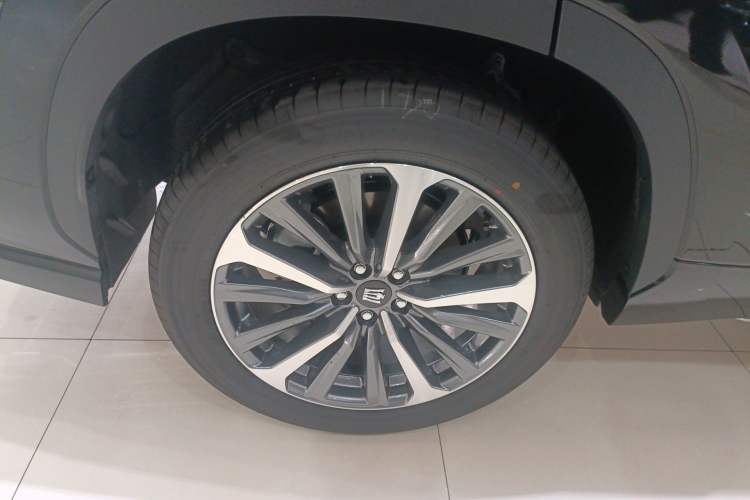 Used Toyota Crown Kluger 2026 Model 2.5L HEV All-Wheel-Drive Prestige Edition Right Rear Wheel Hub