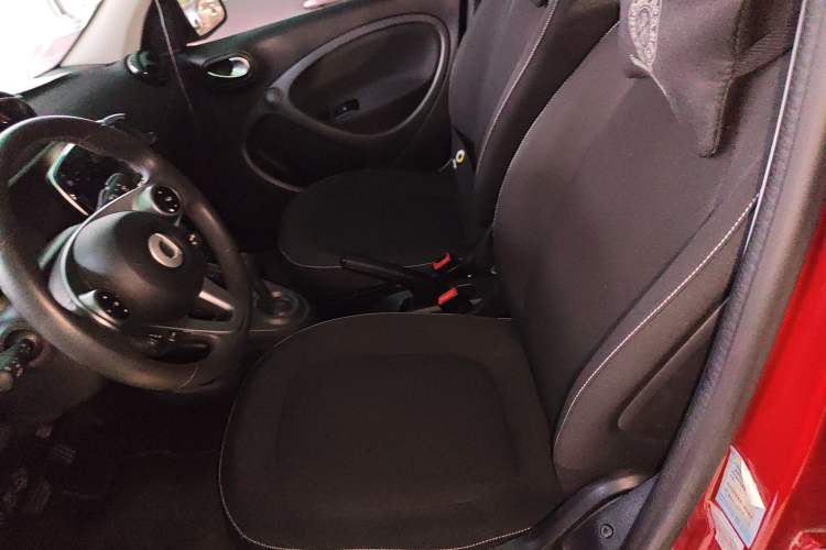 Used smart forfour 2016 1.0L 52 kW Passion Edition
