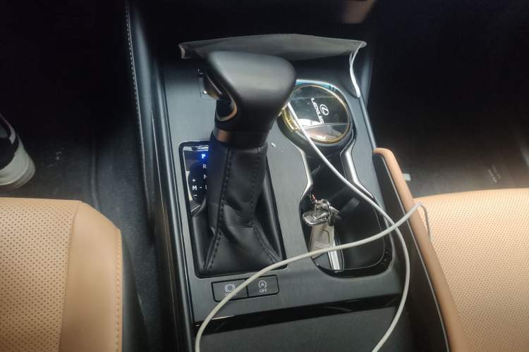 Used Lexus ES 2023 200 Excellence Edition