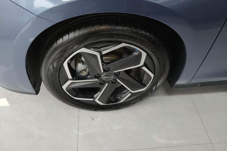 Used BYD Seal 06 New Energy 2024 DM-i 120KM Flagship Model
