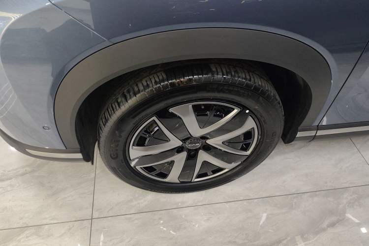 Used BYD Sealion 07 DM-i 2025 150 Flagship+ Edition Left Front Wheel Hub