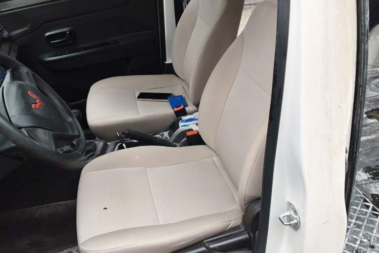 Used Wuling Hongguang V 2022 1.5L Jingqu Version Hydraulic Power Steering LAR Left Front Seat