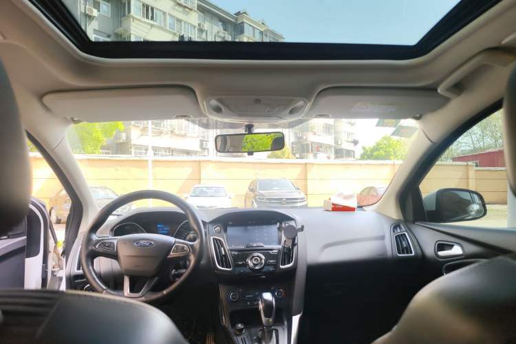 Used Ford Focus 2015 Sedan 1.6L Automatic Trend Model
