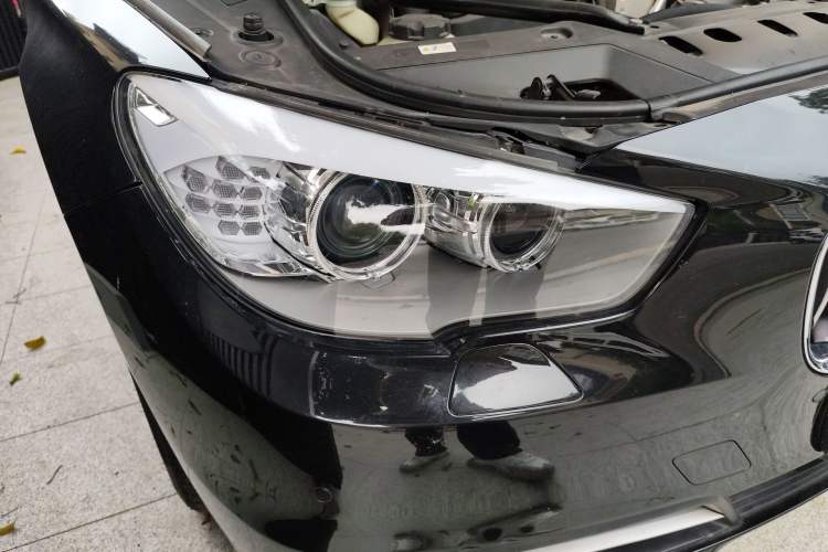 Used BMW 5 Series GT 2014 528i Leading Model Right Front Headlight