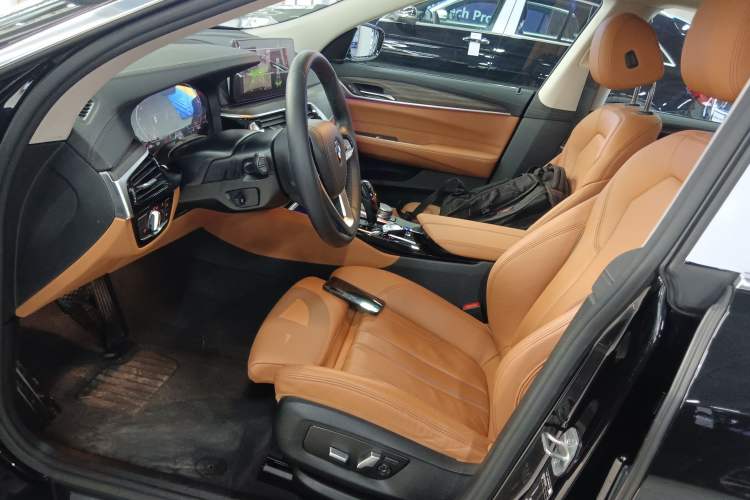 Used BMW 6 Series GT 2022 630i Luxury Design Package