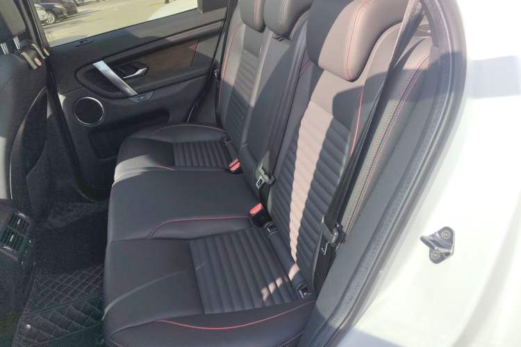 Used Land Rover Discovery Sport 2020 249 PS R-Dynamic Performance Edition
