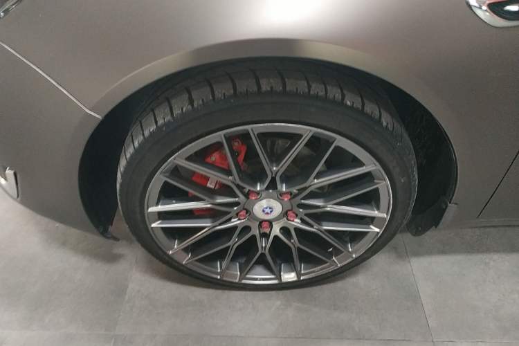 Used Buick Regal 2015 2.0L Elite Fashion Edition Left Front Wheel Hub