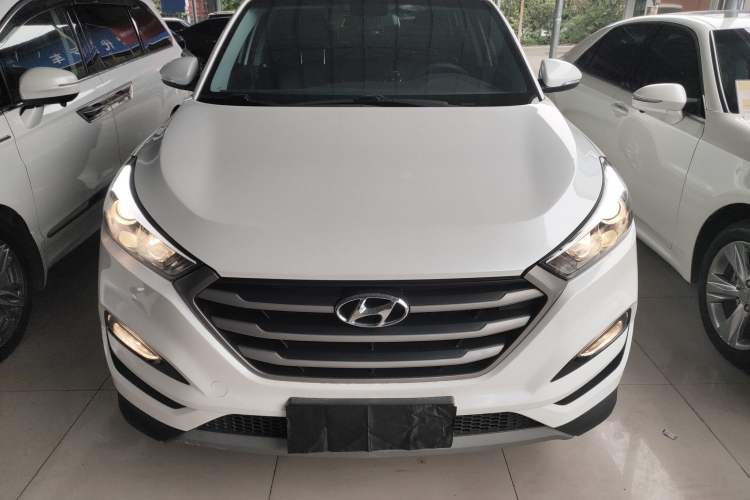 Used Hyundai Tucson 2018 1.6T Dual-Clutch Two-Wheel Drive 15th Anniversary Special Edition
