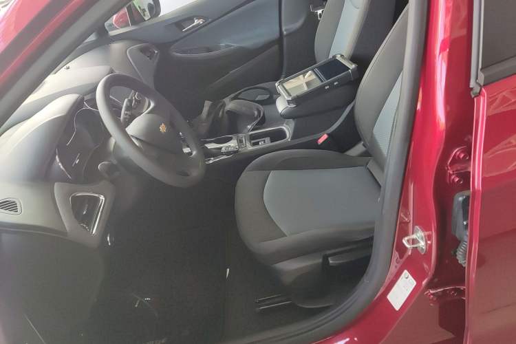 Used Chevrolet Cruze 2017 1.5L Automatic Pioneer Sunroof Edition