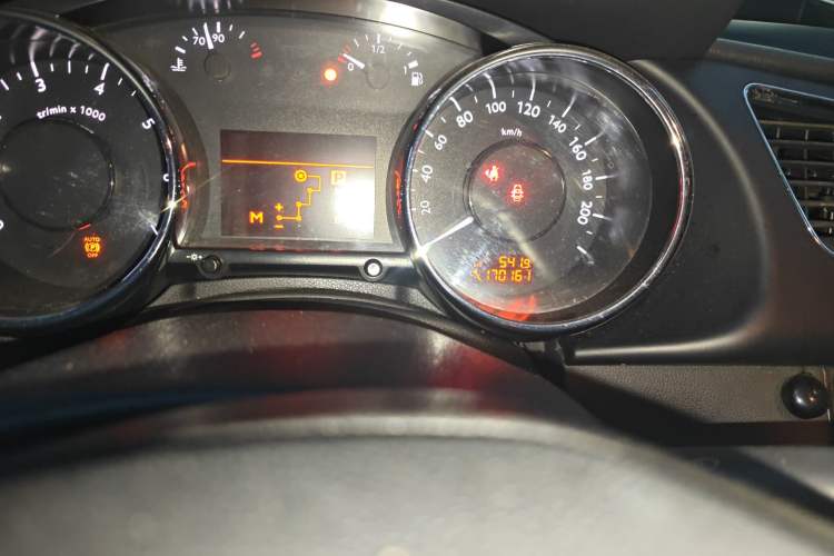 Used Peugeot 3008 2013 2.0L Automatic Trend Edition
